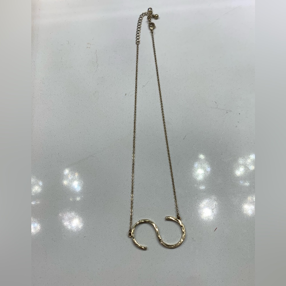 Hammered Goldtone Necklace Big Initial S with chain